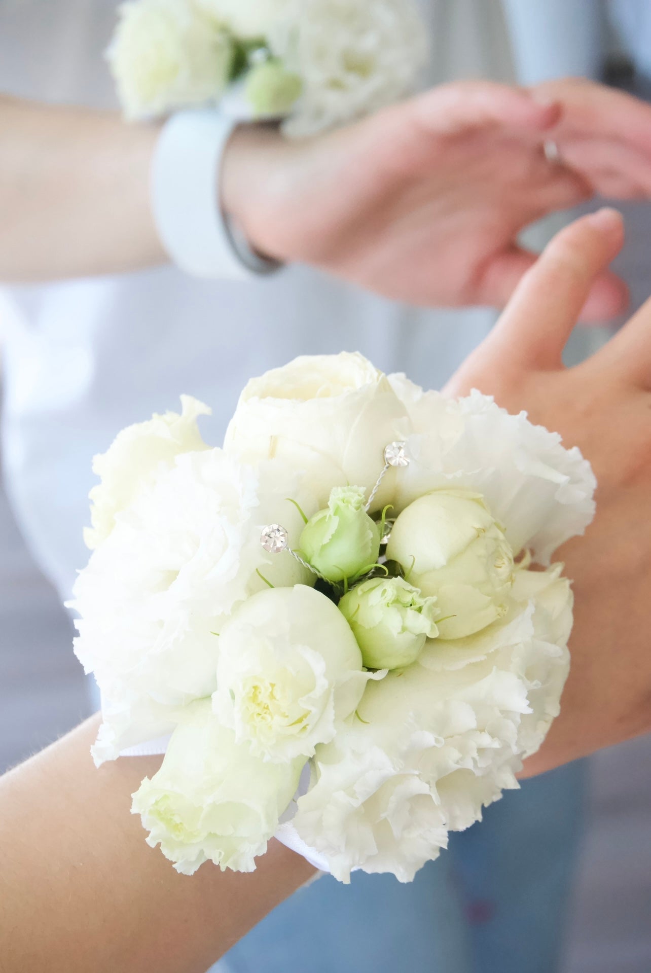 White Corsage & Boutonnière Set