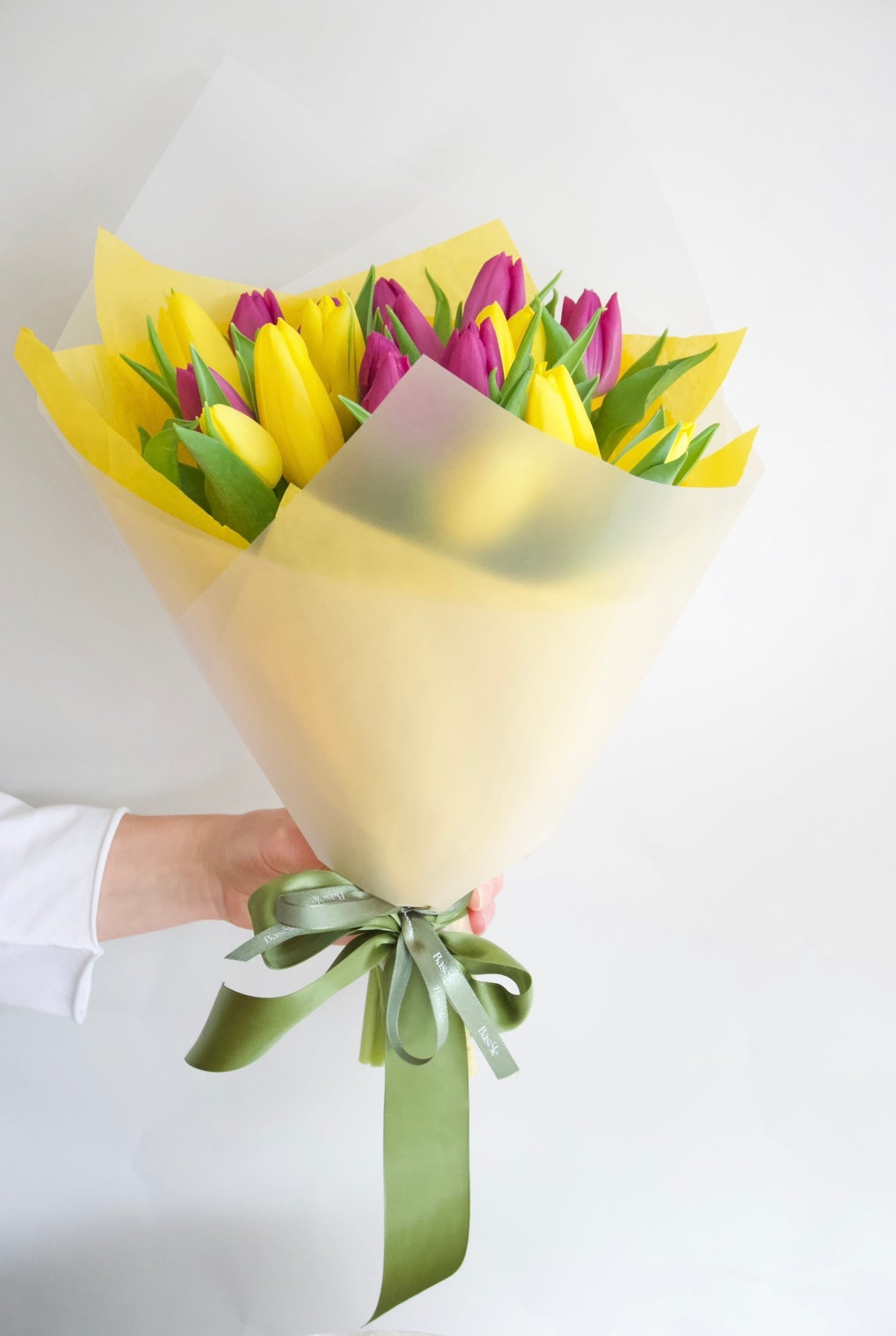 20 Tulips bouquet