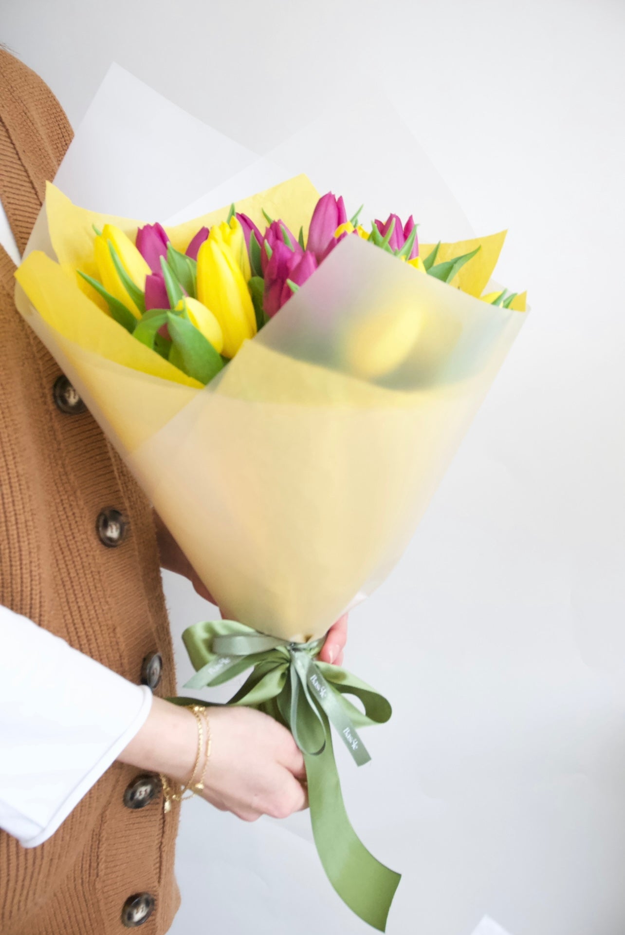 20 Tulips bouquet