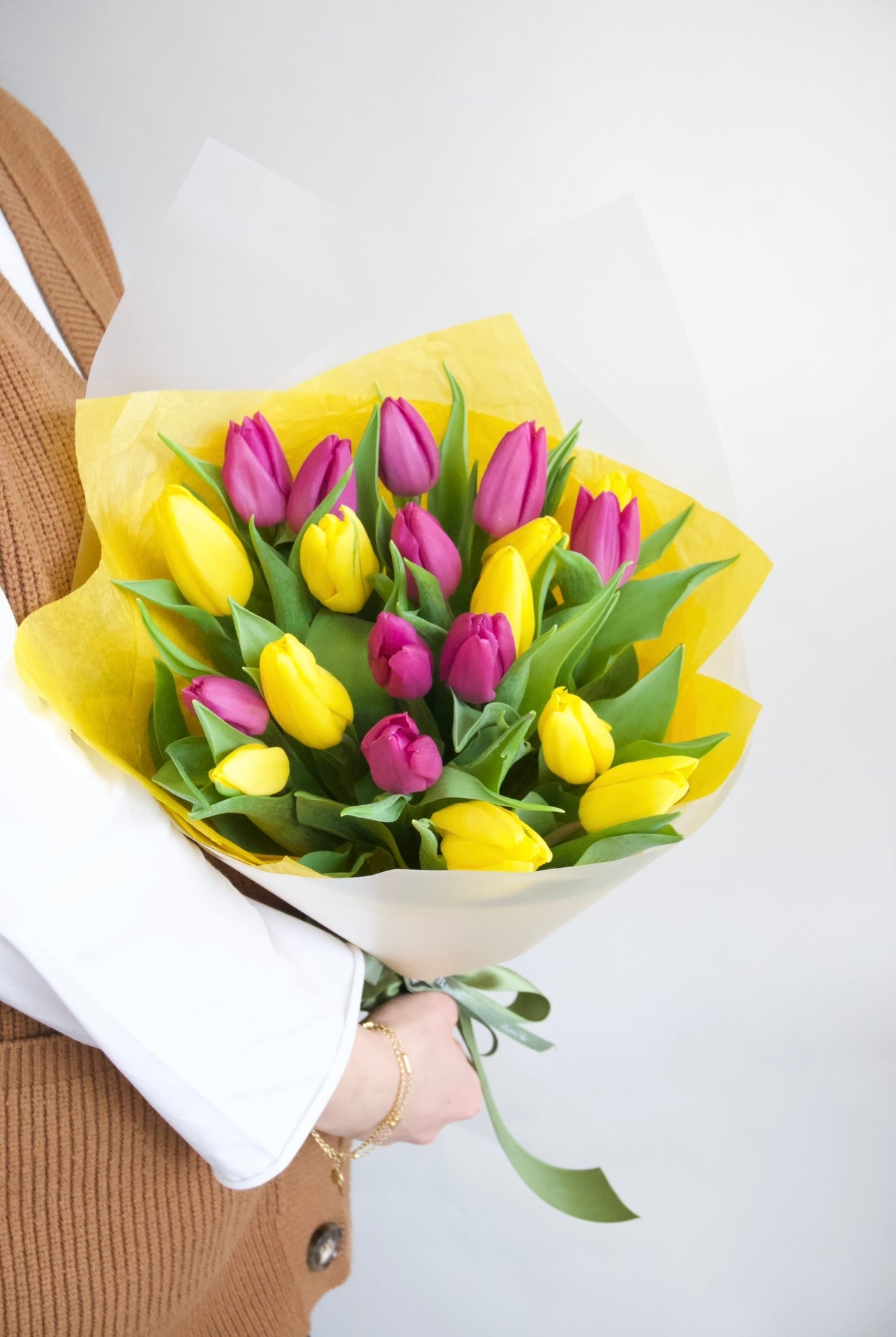 20 Tulips bouquet