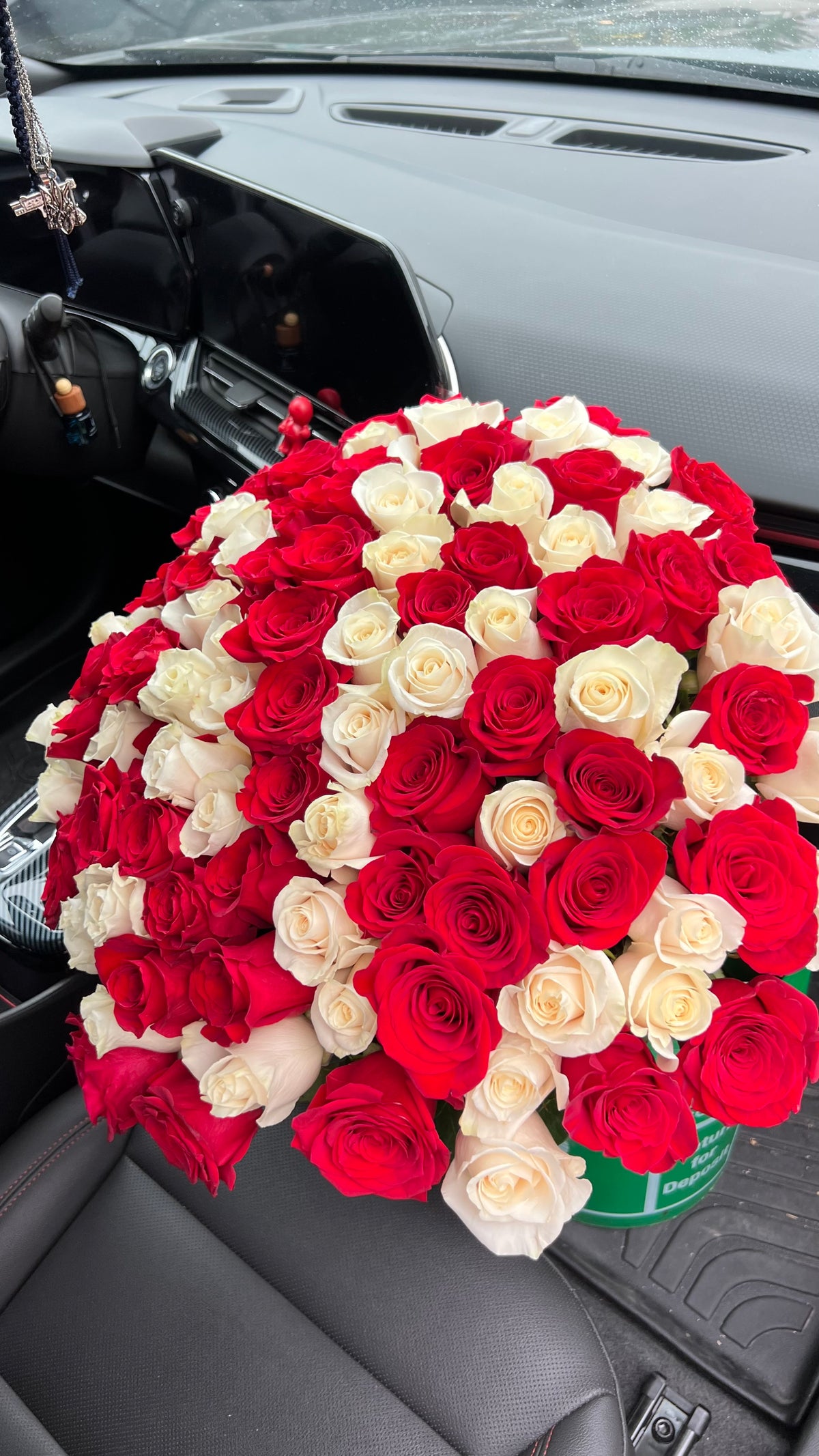100 Roses Bouquet