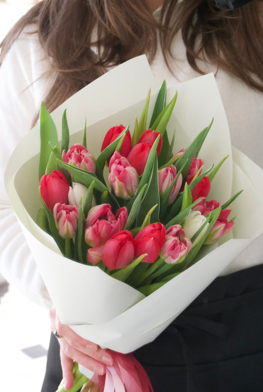 20 Tulips bouquet