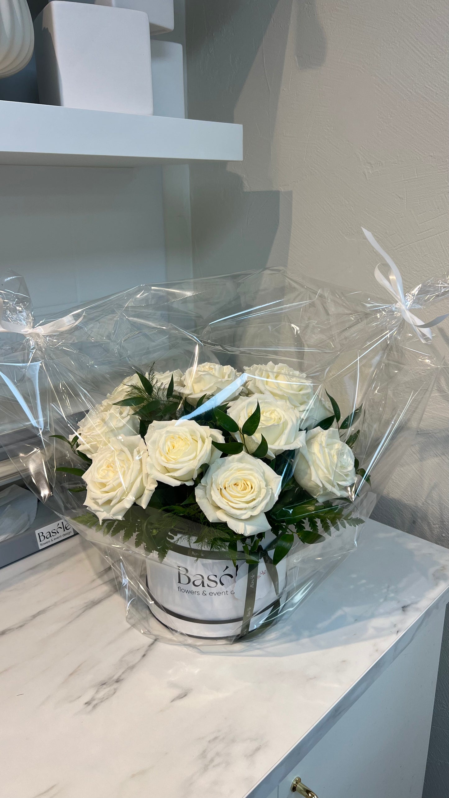 Classic White Roses Hat Box